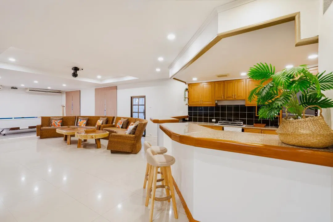 ภายใน RJ Pool Villa