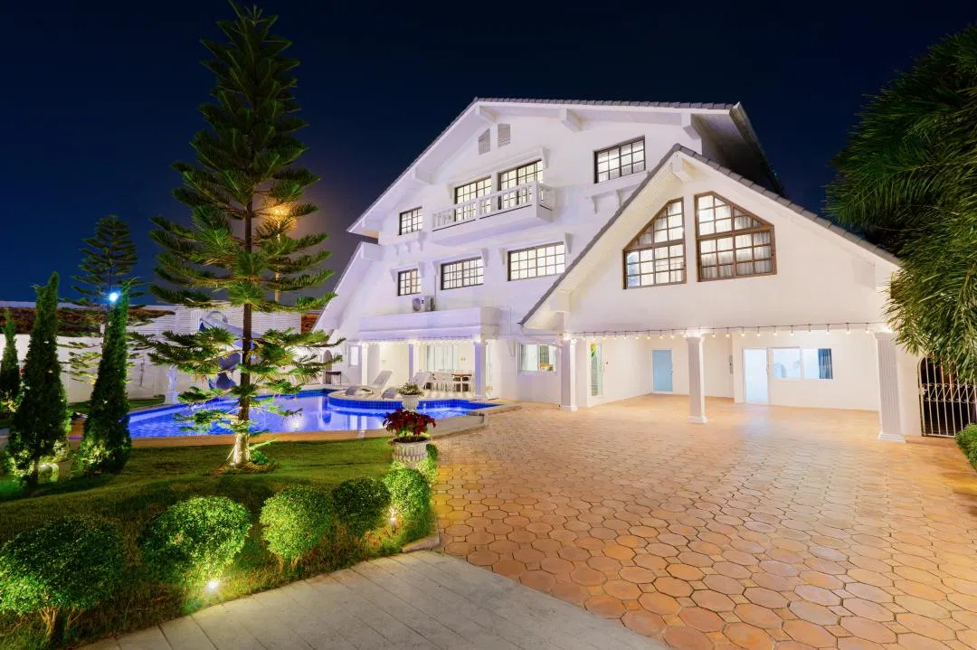 ที่จอดรถ RJ Pool Villa