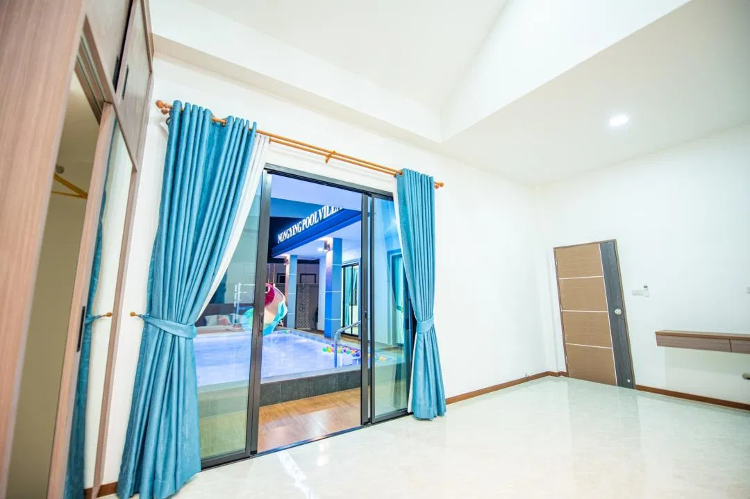 ภายใน NongYing Pool Villa