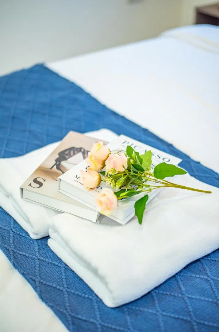 ห้องนอน NongYing Pool Villa