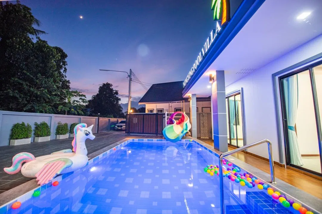ภายนอก NongYing Pool Villa