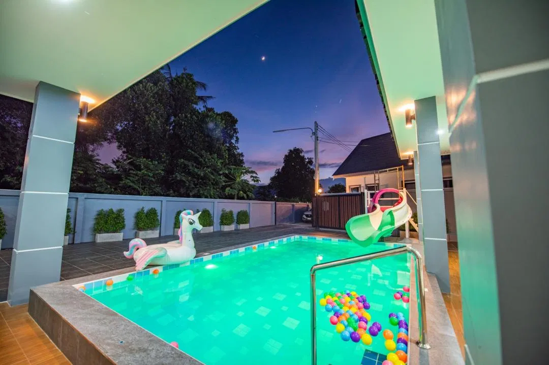 ภายนอก NongYing Pool Villa