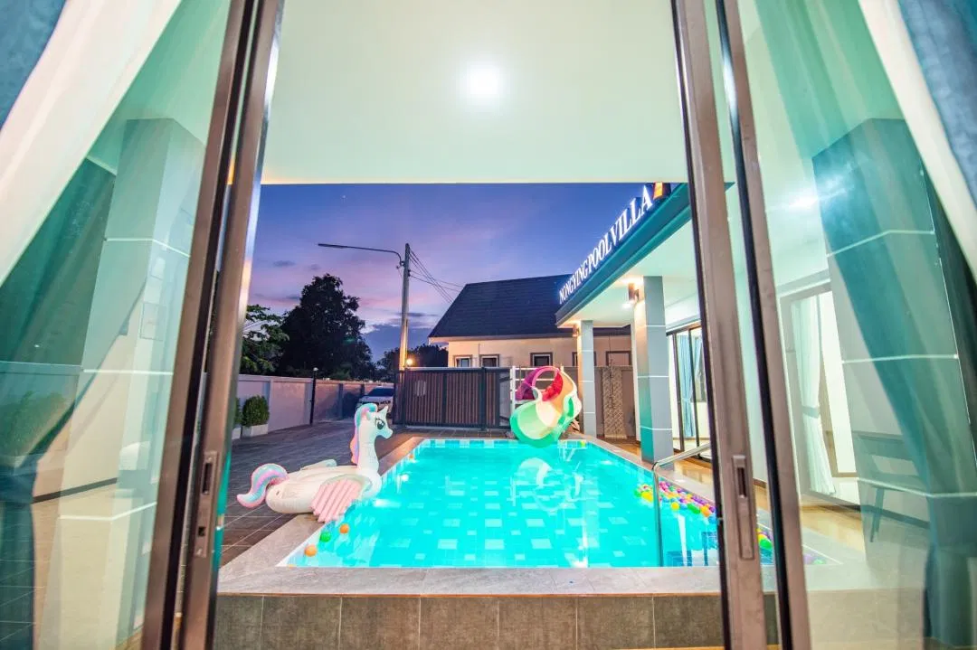 ภายนอก NongYing Pool Villa
