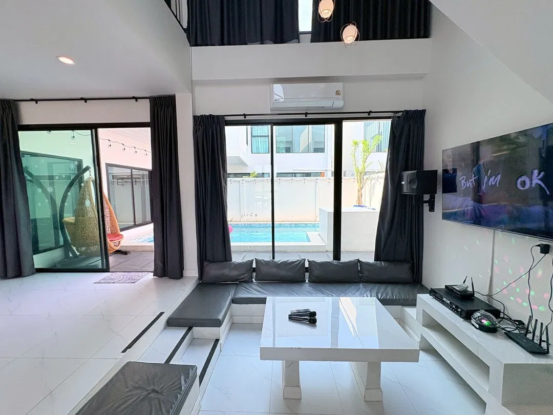 ภายใน Hidden Space Pool villa 1