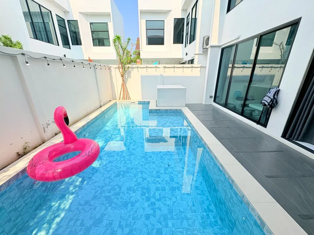 ภายนอก Hidden Space Pool villa 1