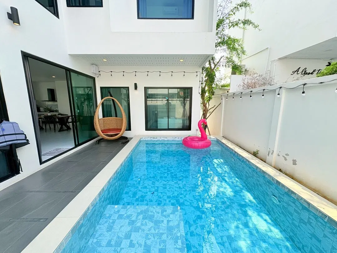 ภายนอก Hidden Space Pool villa 1