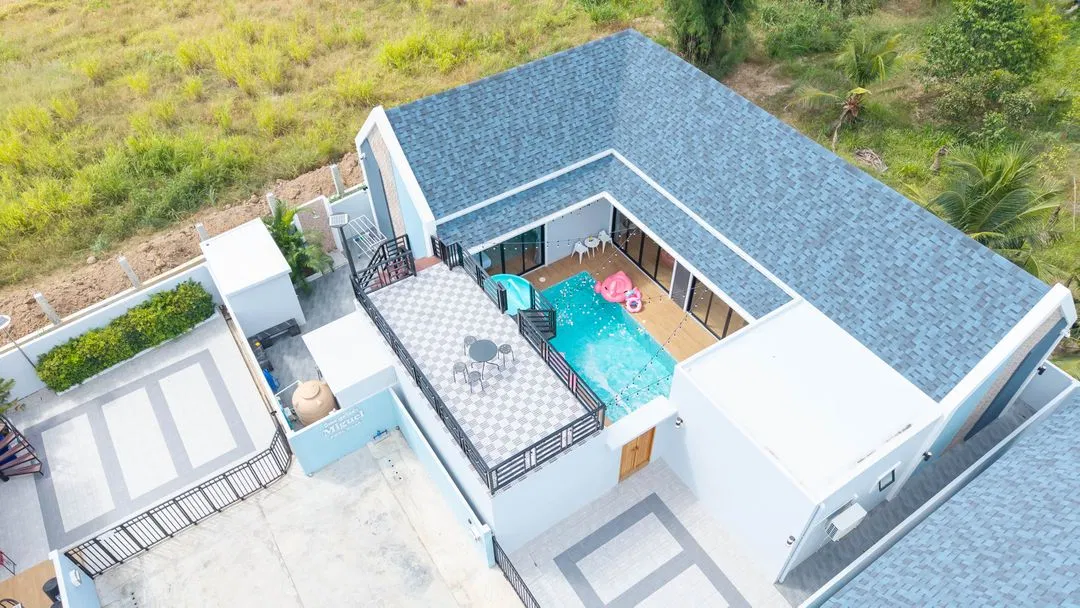 ที่จอดรถ Miguel Pool Villa 2