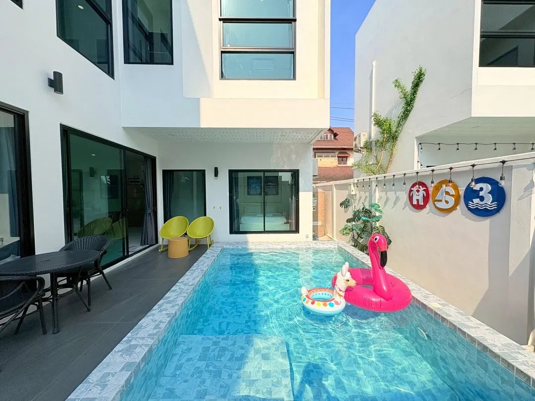 ภายนอก Hidden Space Pool villa 3