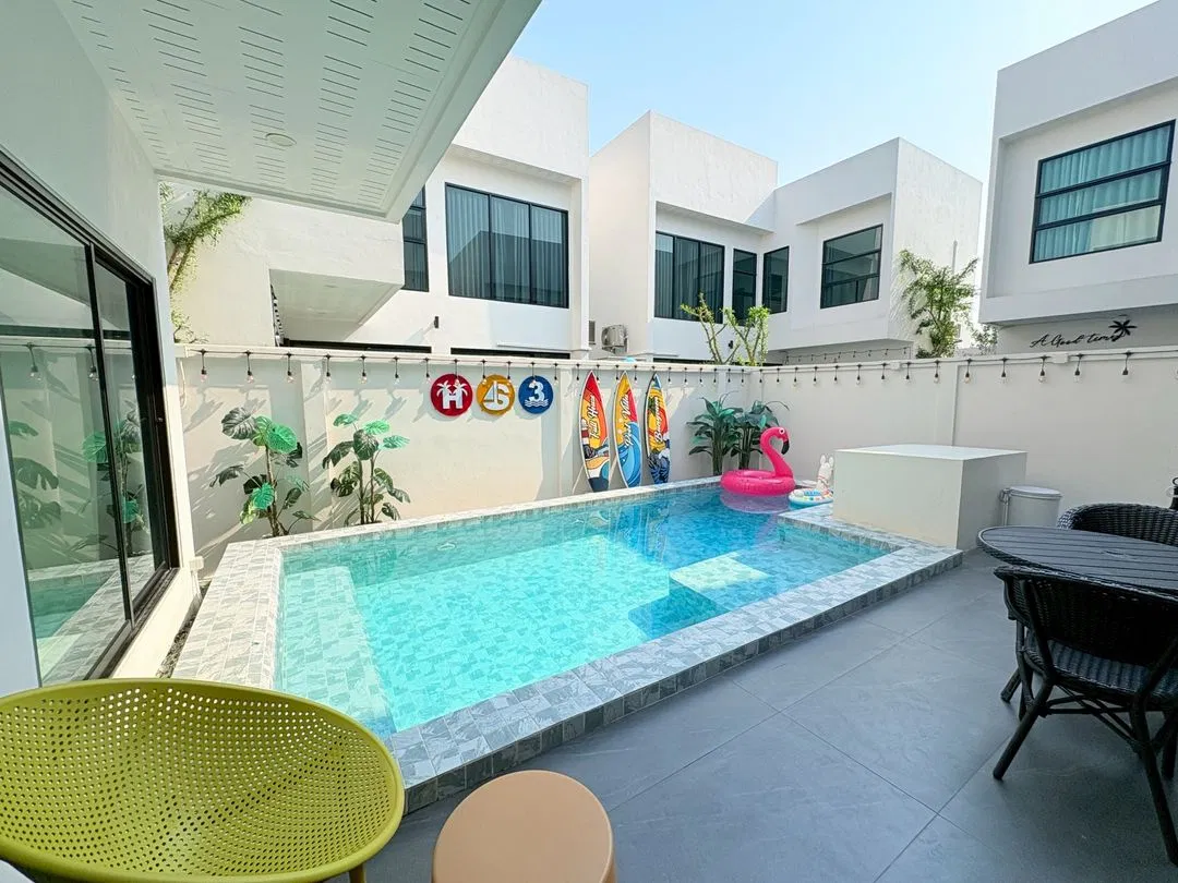 ภายนอก Hidden Space Pool villa 3