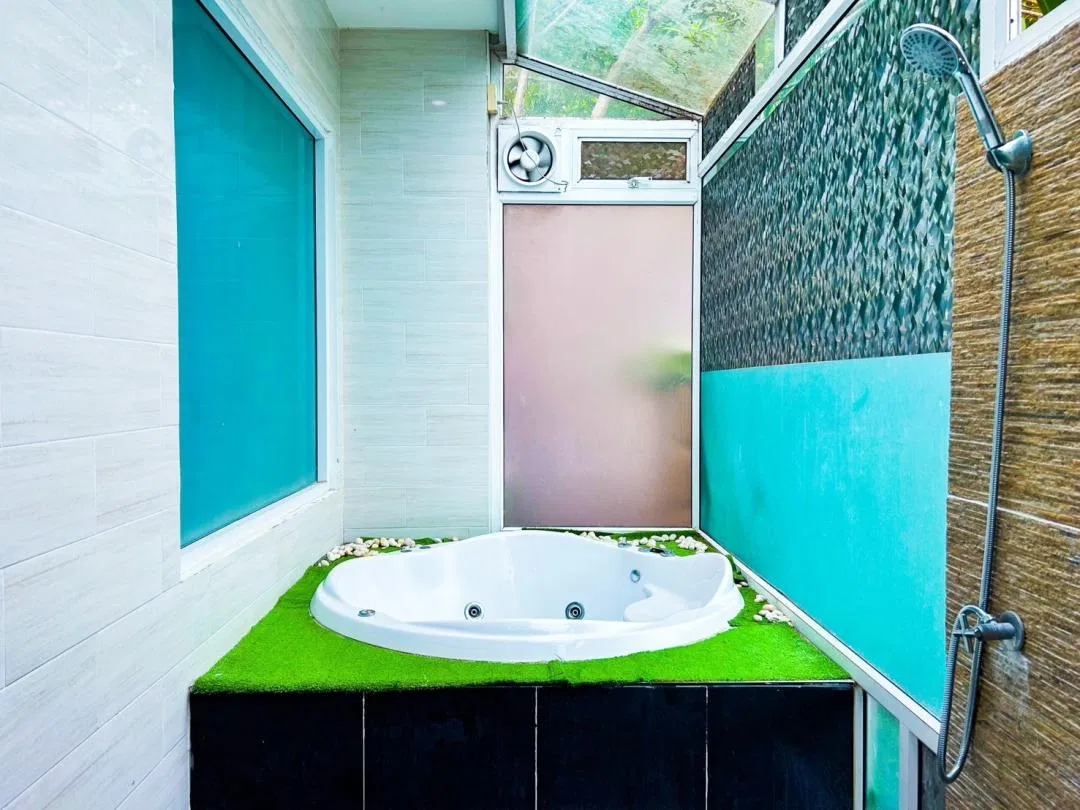 ห้องน้ำ Disco Time Pool Villa