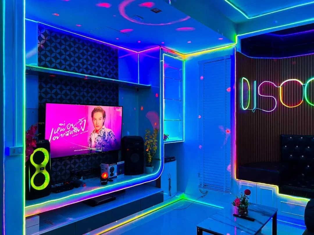 ภายใน Disco Time Pool Villa