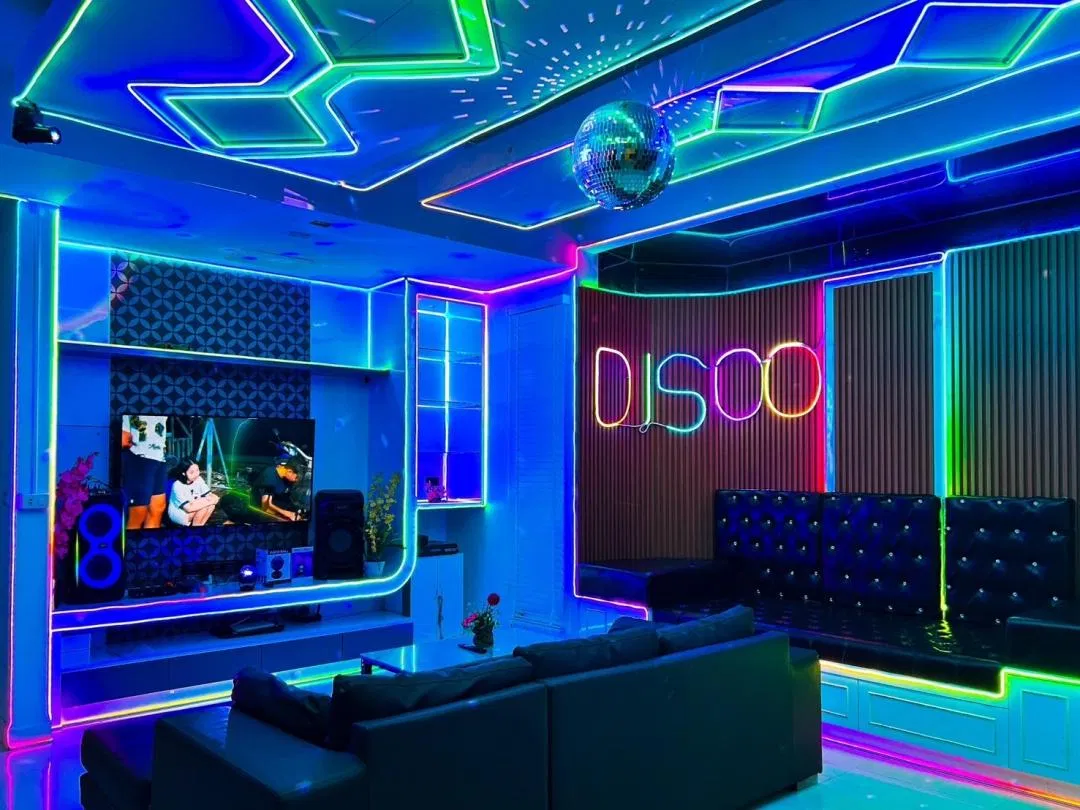 ภายใน Disco Time Pool Villa