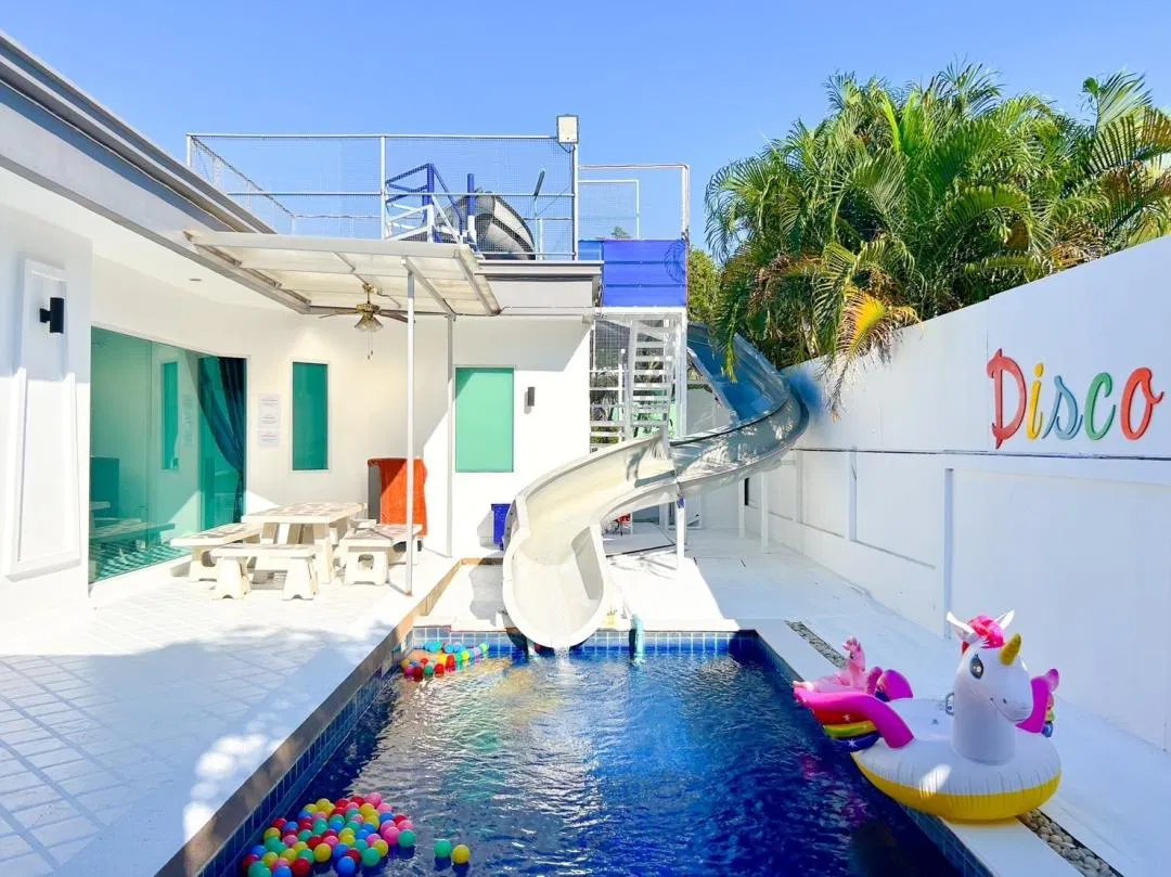 ภายนอก Disco Time Pool Villa