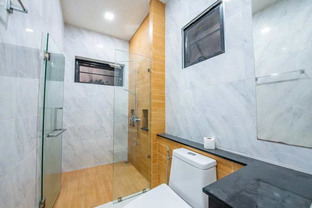 ห้องน้ำ Airport pool villa