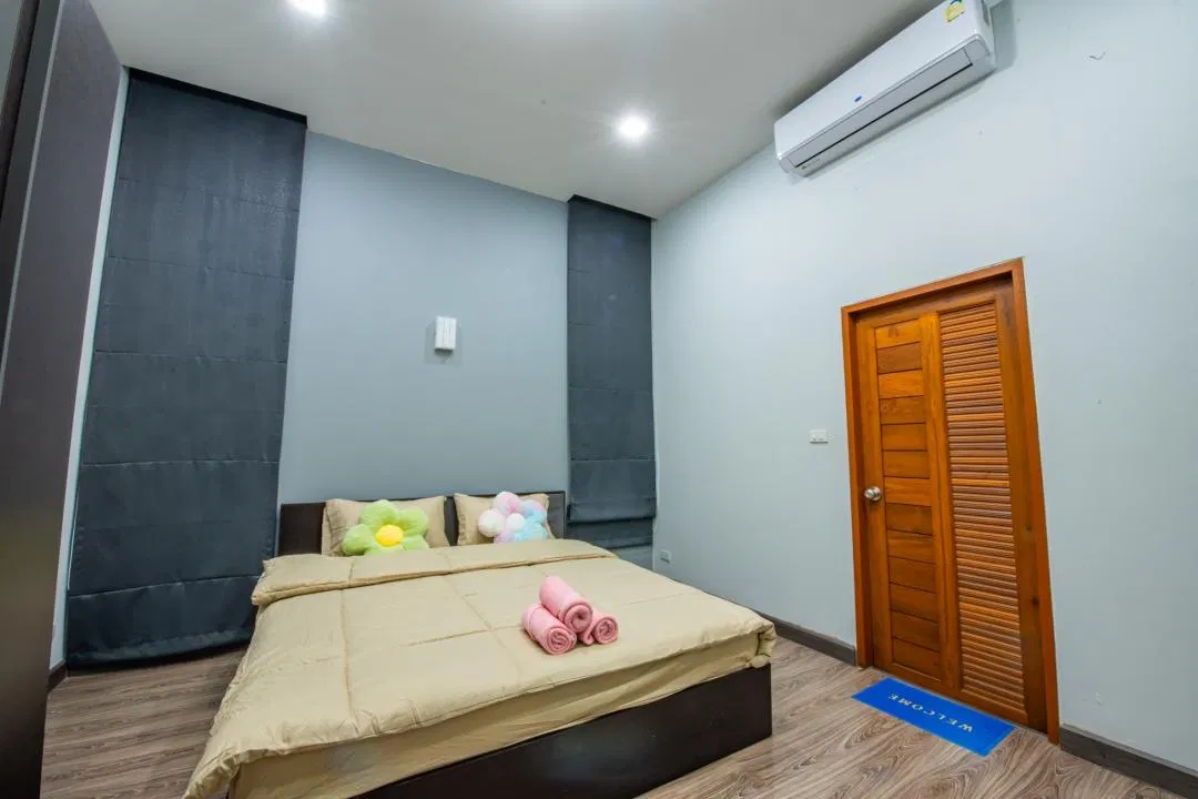 ห้องนอน Airport pool villa