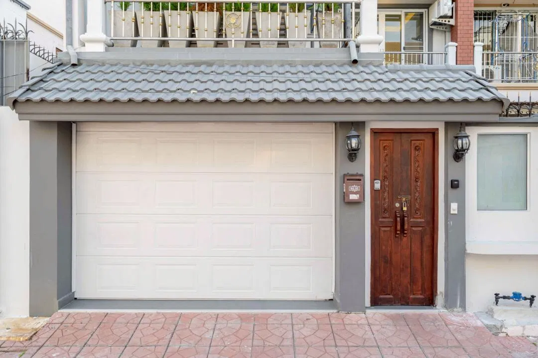 ที่จอดรถ Villa 205 Pratumnak