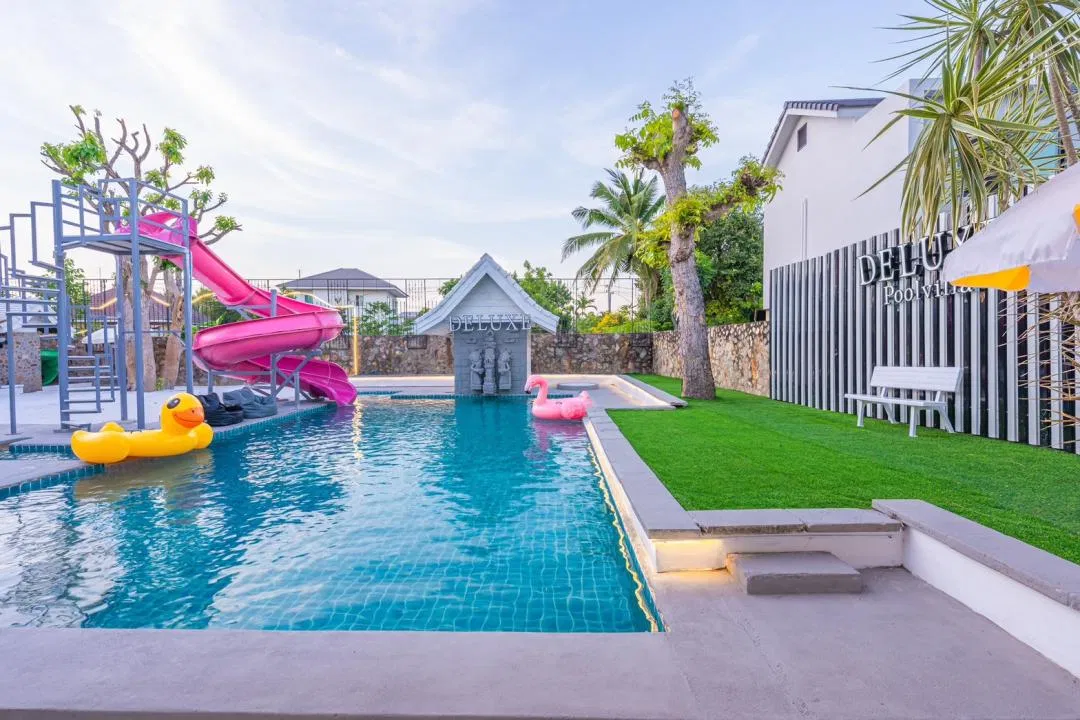 ภายนอก Deluxe pool villa