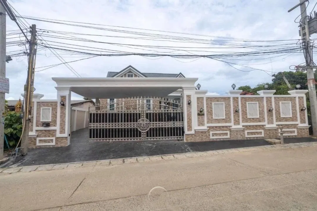 ที่จอดรถ PP Pool Villa (มาบประชัน)
