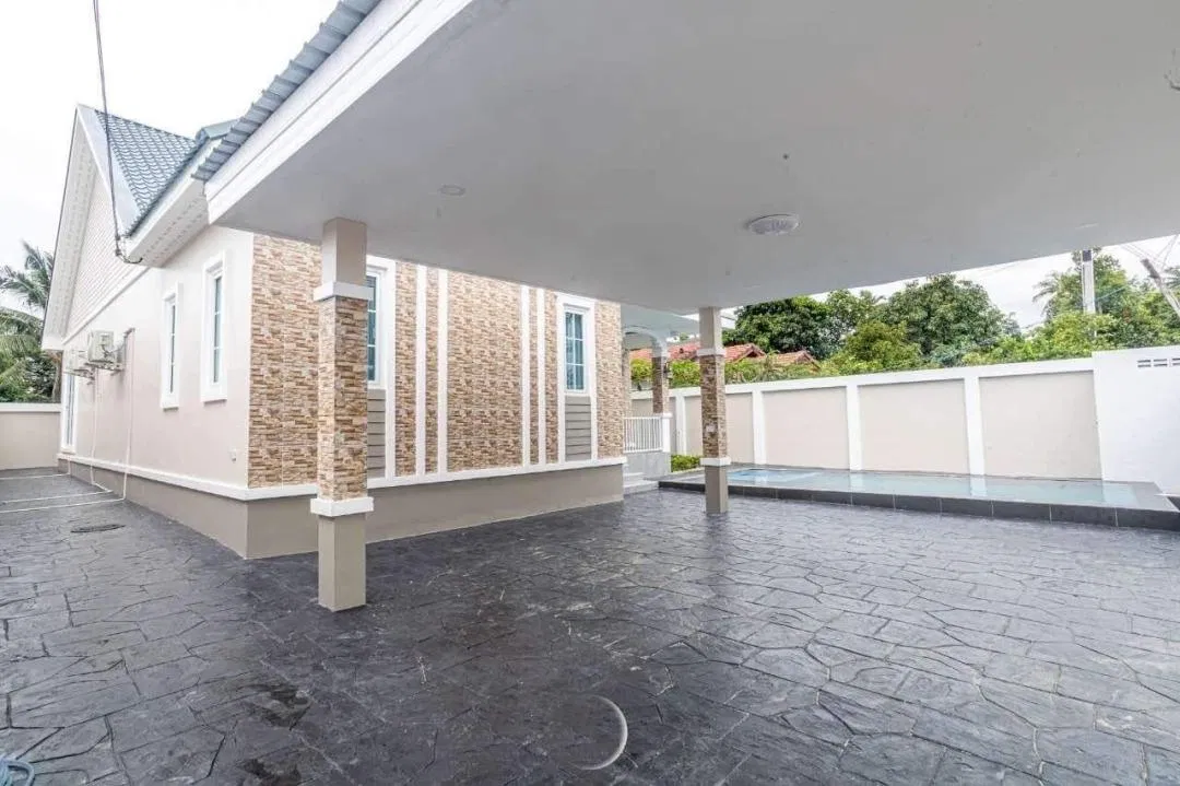 ที่จอดรถ PP Pool Villa (มาบประชัน)