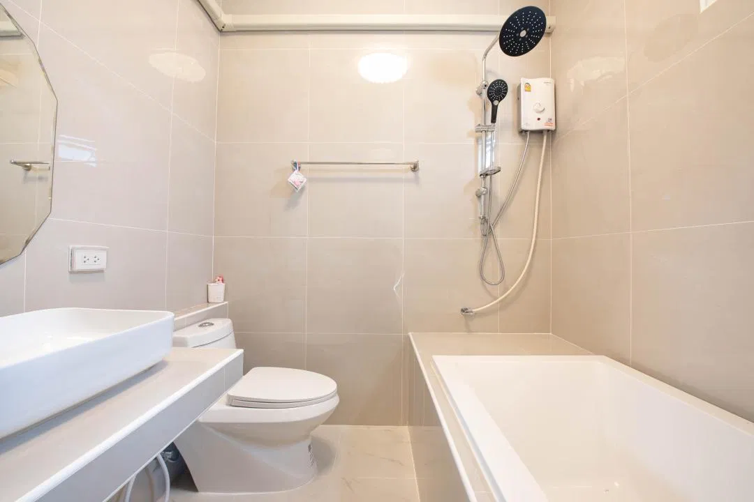 ห้องน้ำ PP Pool Villa (มาบประชัน)