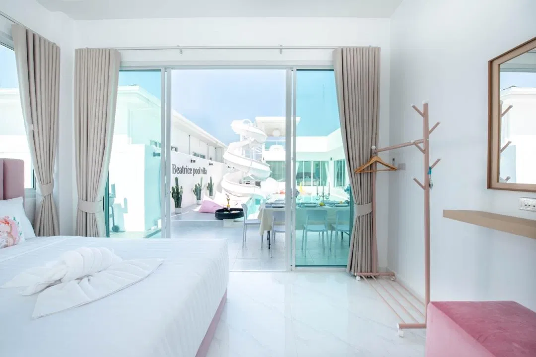 ห้องนอน Beatrice pool villa
