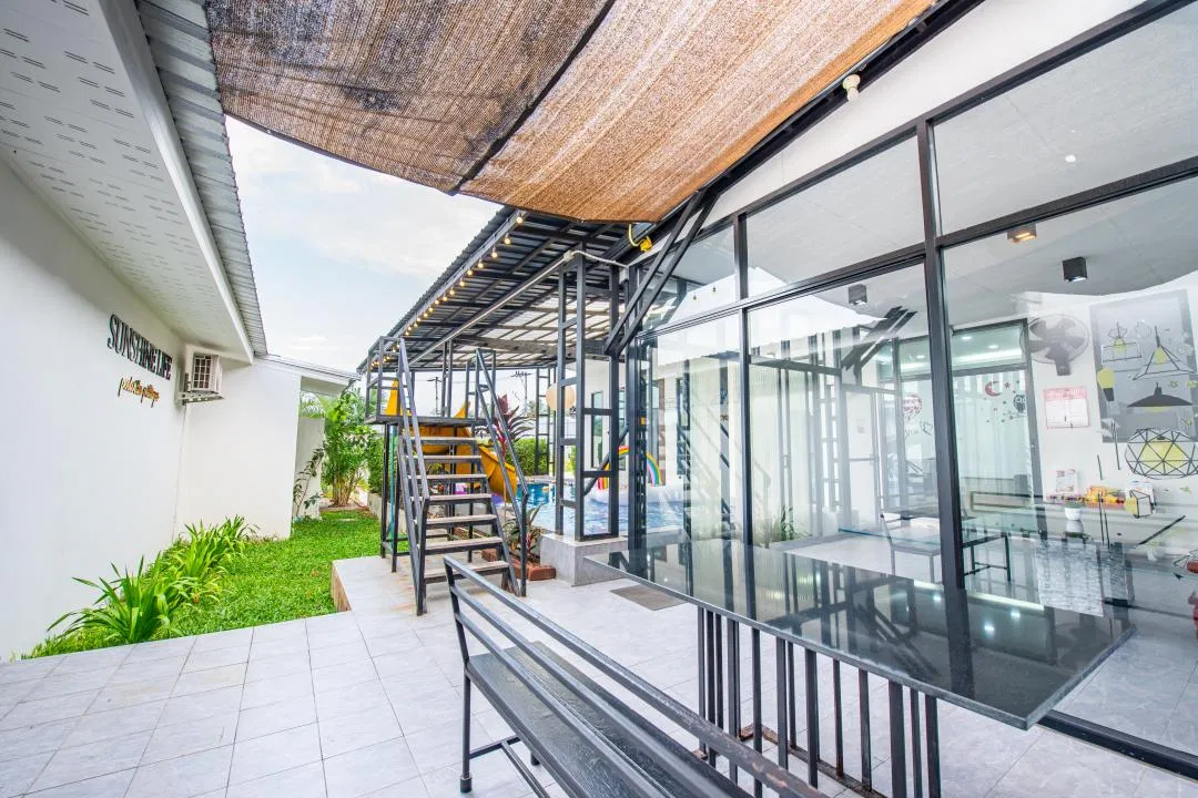 ภายนอก Sunshine Life (PM2)