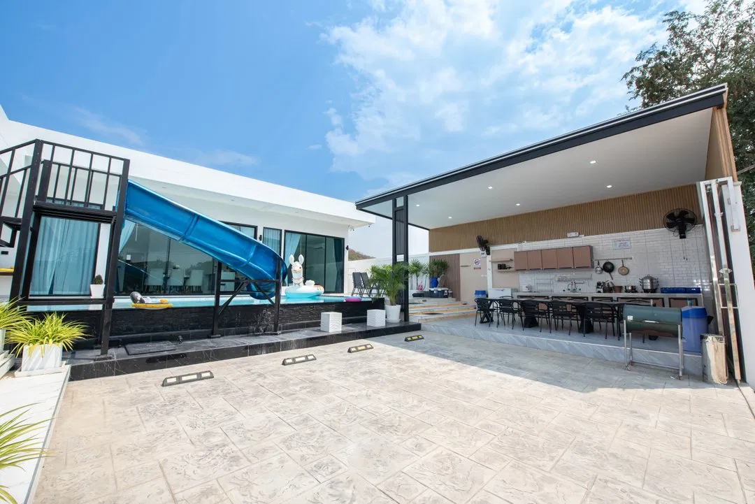 ที่จอดรถ PN CASA VILLA