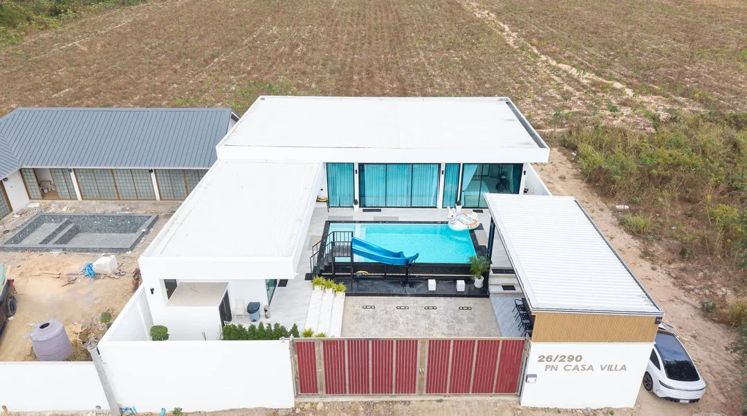 ภายนอก PN CASA VILLA