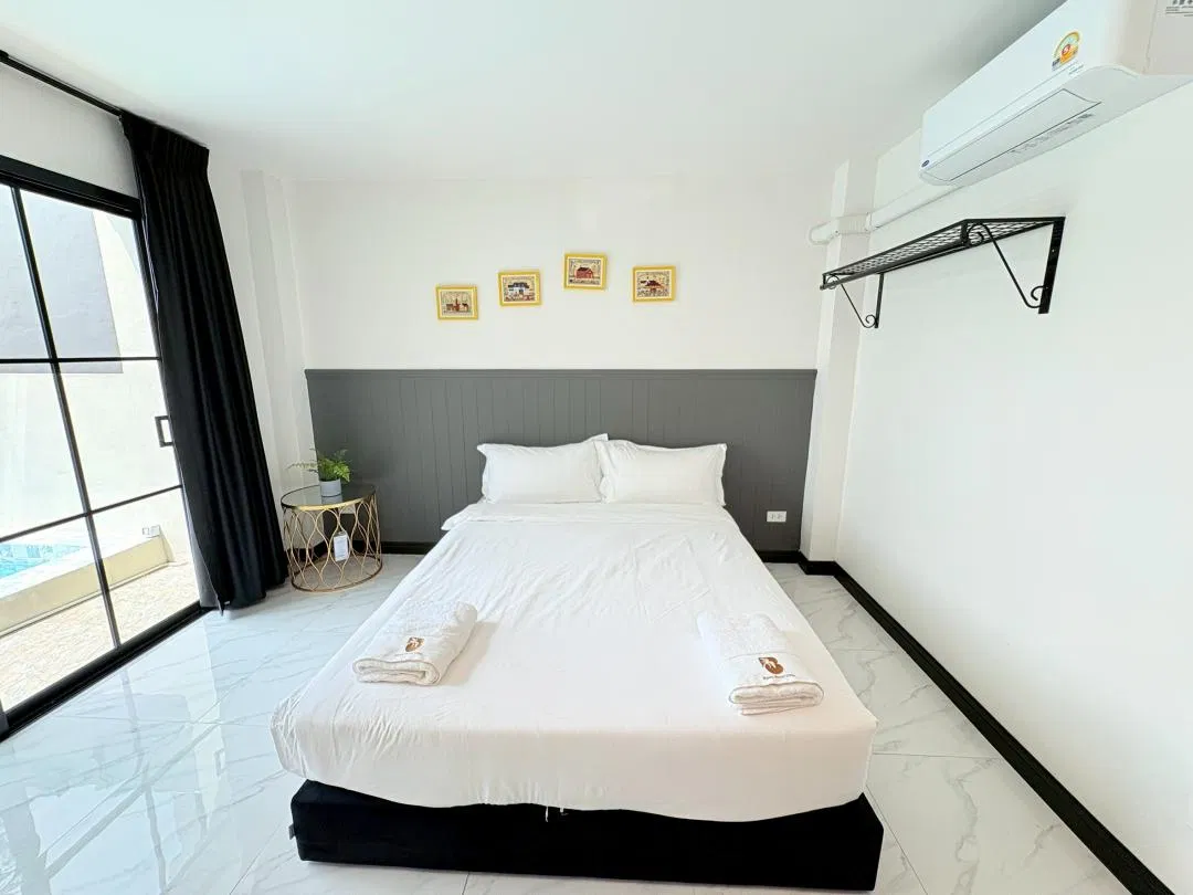 ห้องนอน Brittany Poolvilla 5