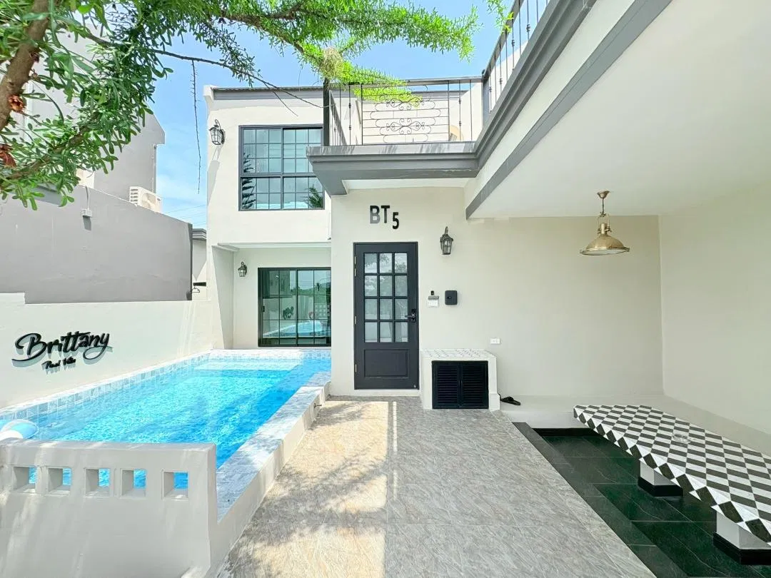 ภายนอก Brittany Poolvilla 5