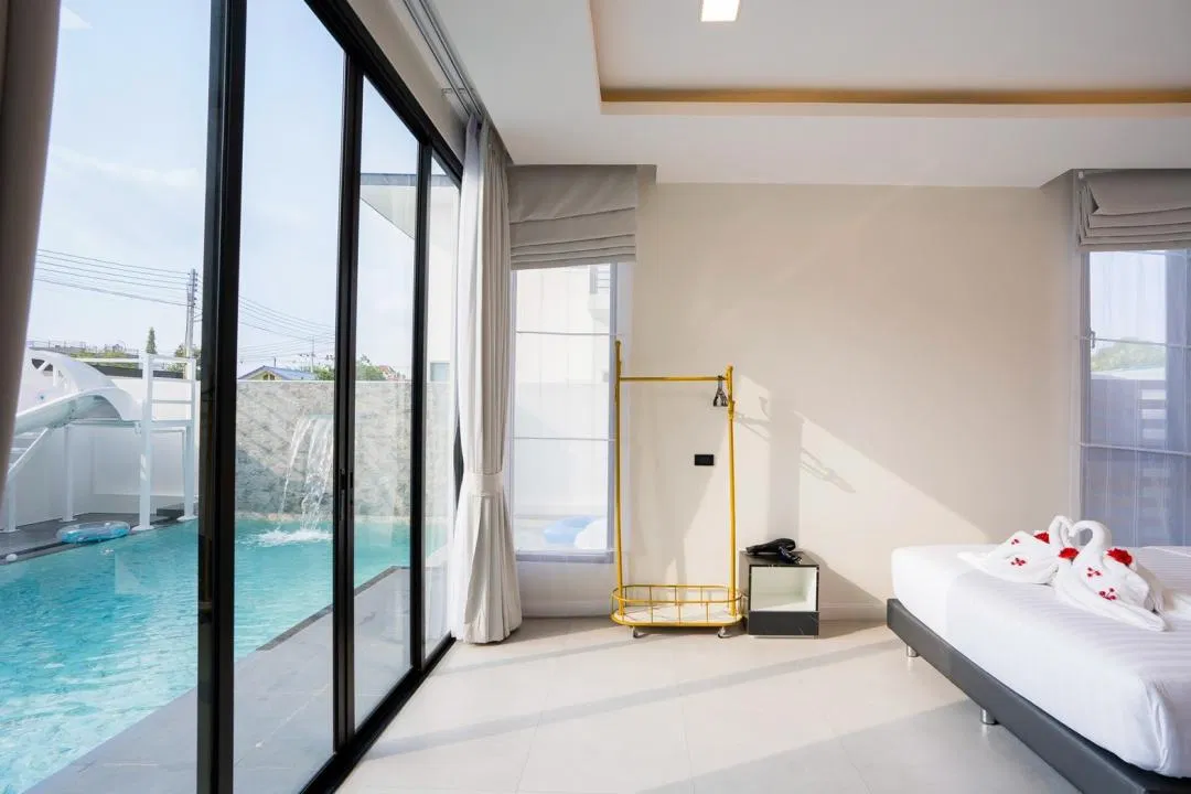 ห้องนอน Mana Fun Pool Villa