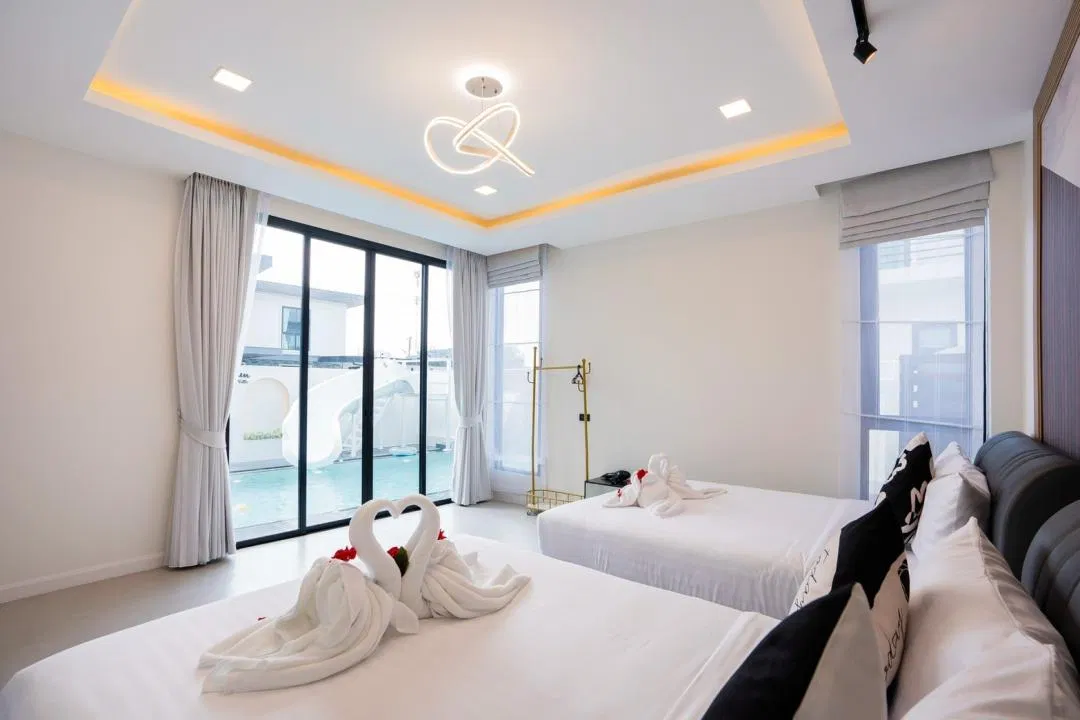 ห้องนอน Mana Fun Pool Villa