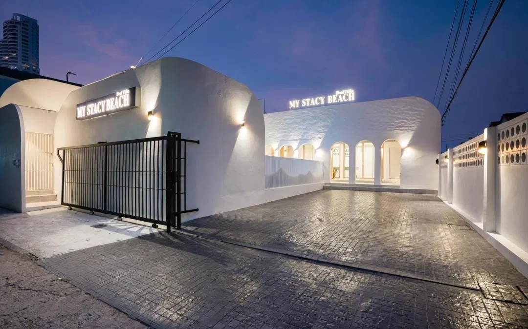 ที่จอดรถ MY STACY BEACH Pool Villa