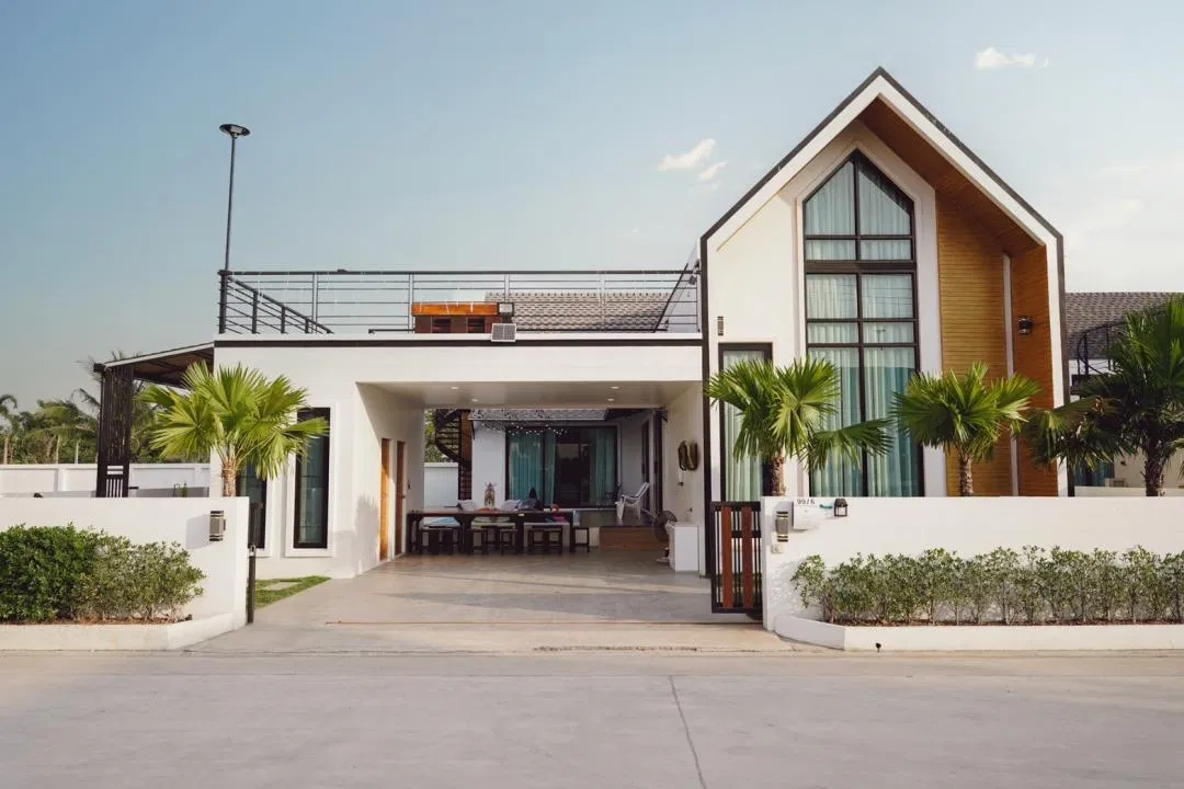 ที่จอดรถ Level Up Pool Villa Rayong