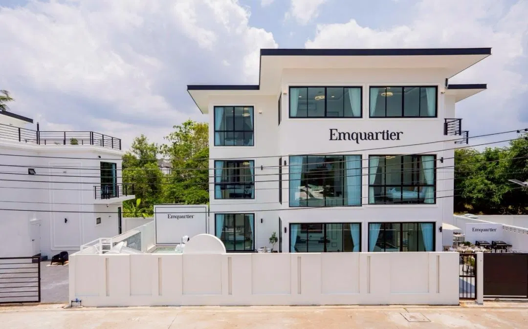 ที่จอดรถ Emquartier