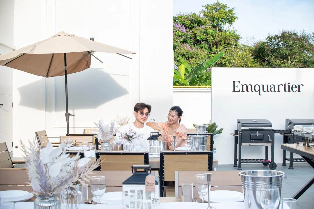 รูปจากลูกค้า Emquartier