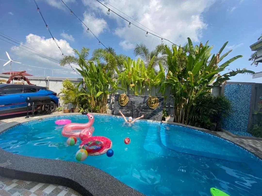 ภายนอก Madame Pool Villa