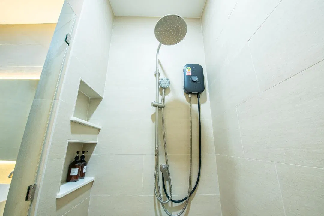 ห้องน้ำ Swiss Home Pool Villa