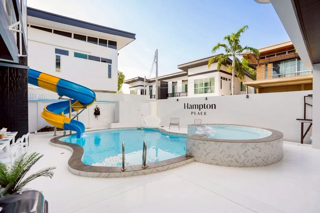 ภายนอก Hampton