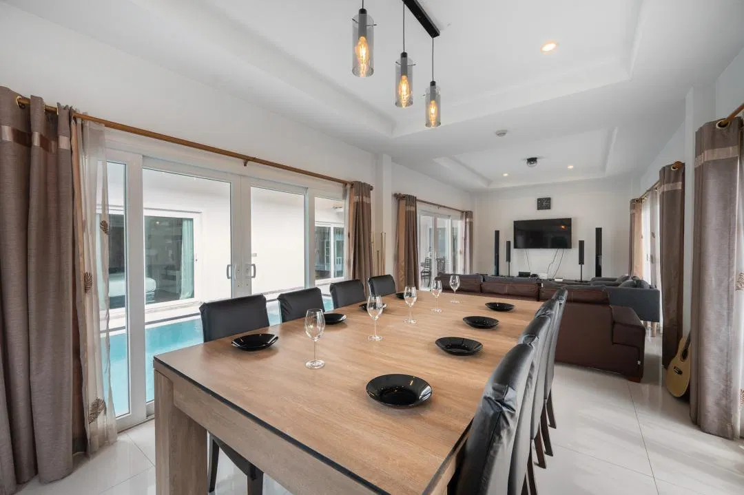 ภายใน Cozy Breeze Pool Villa