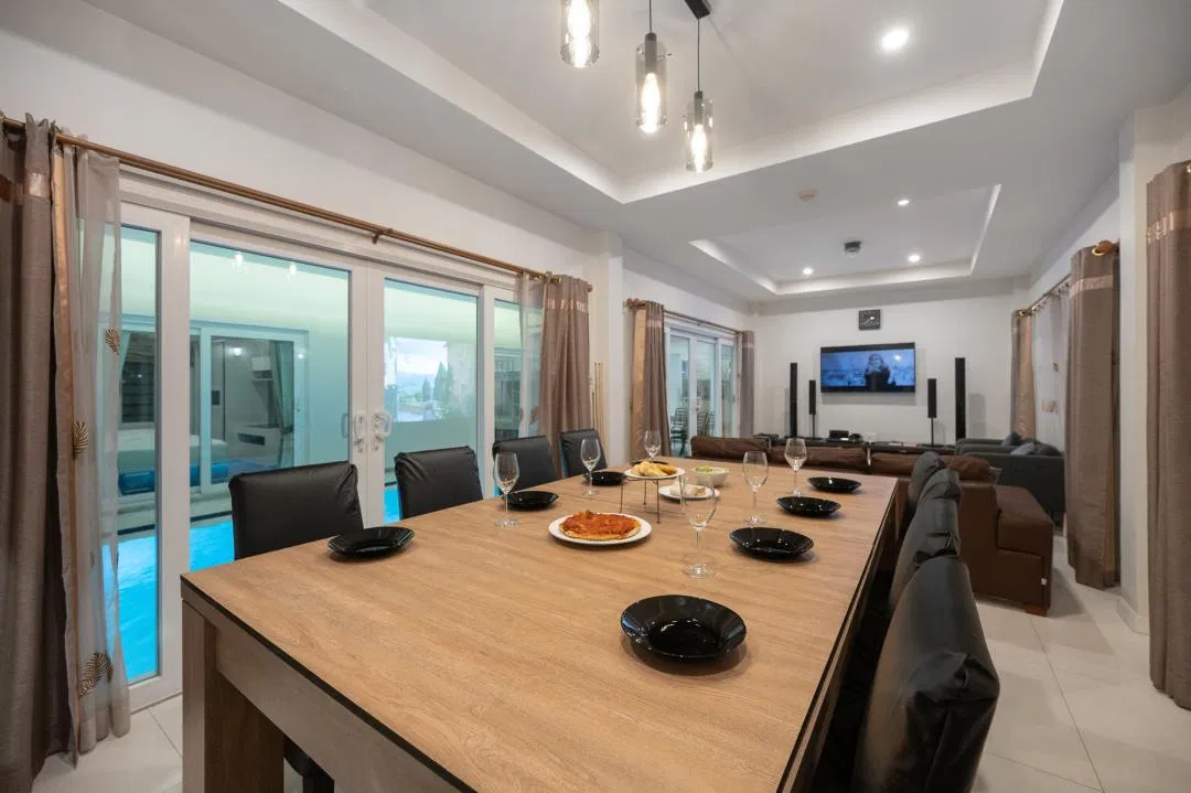 ภายใน Cozy Breeze Pool Villa