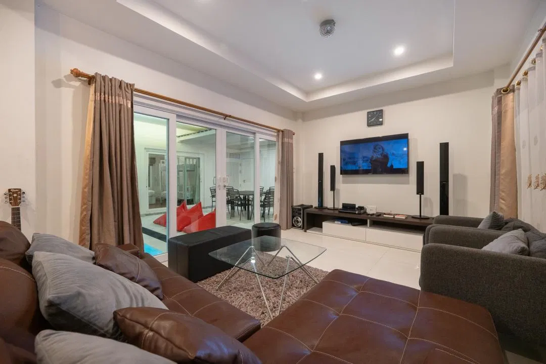 ภายใน Cozy Breeze Pool Villa