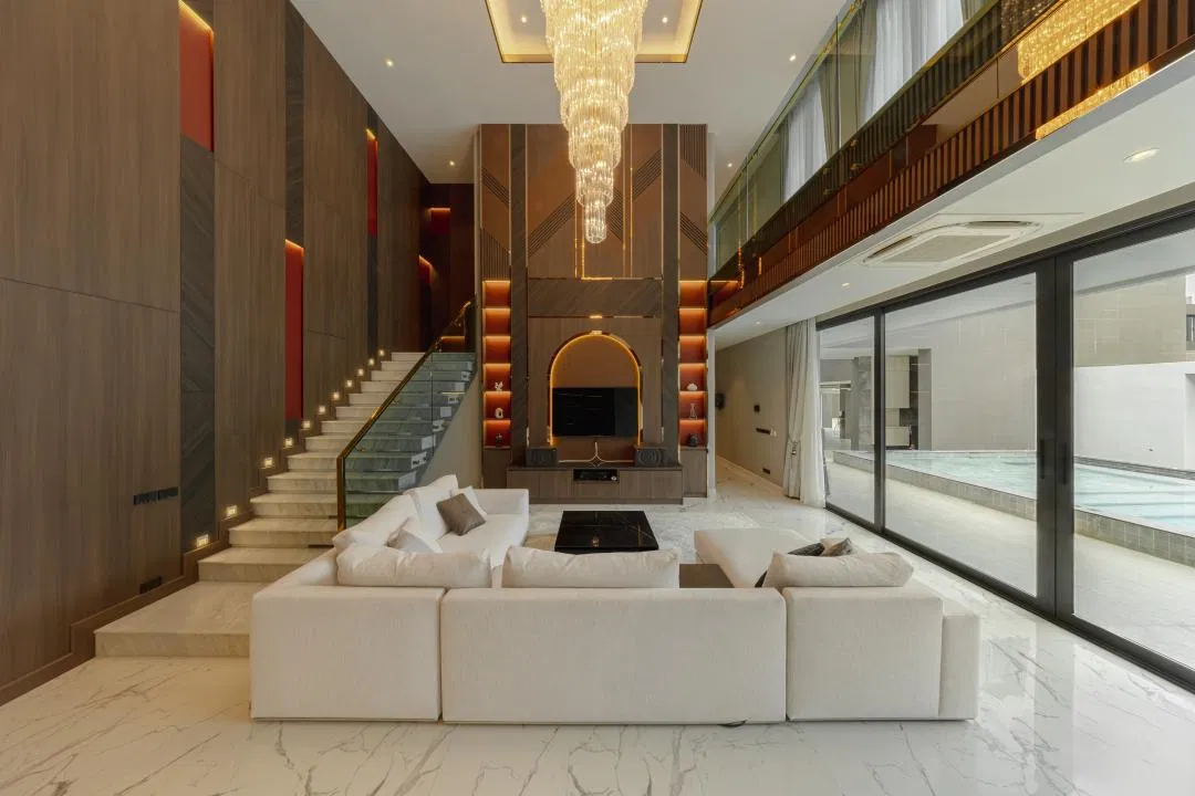 ภายใน The Elegant