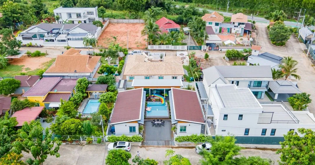 ภายนอก Crop House Poolvilla