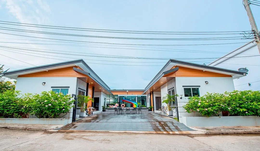 ภายนอก Crop House Poolvilla