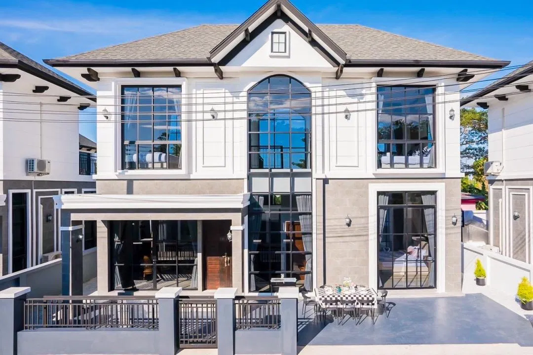 ภายนอก Castle House Poolvilla
