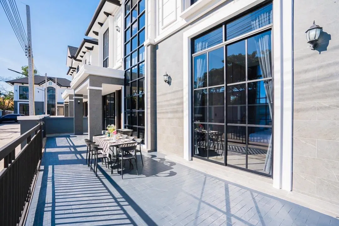 ภายนอก Castle House Poolvilla