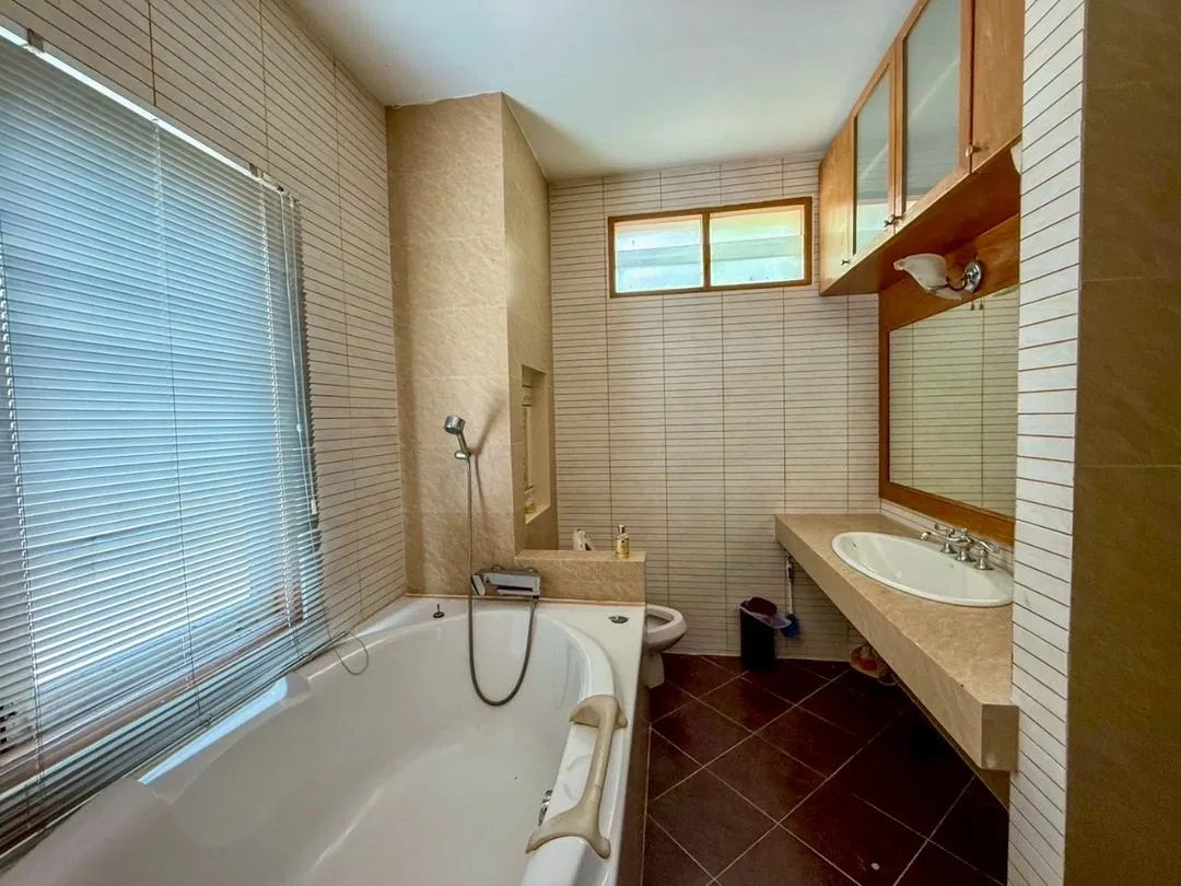 ห้องน้ำ Horizon Pool Villa Bangsaray