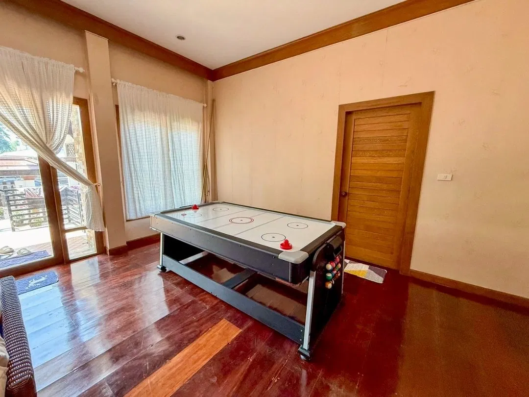ภายใน Horizon Pool Villa Bangsaray