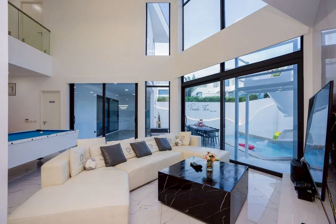 ภายใน Prada Fun Pool Villa